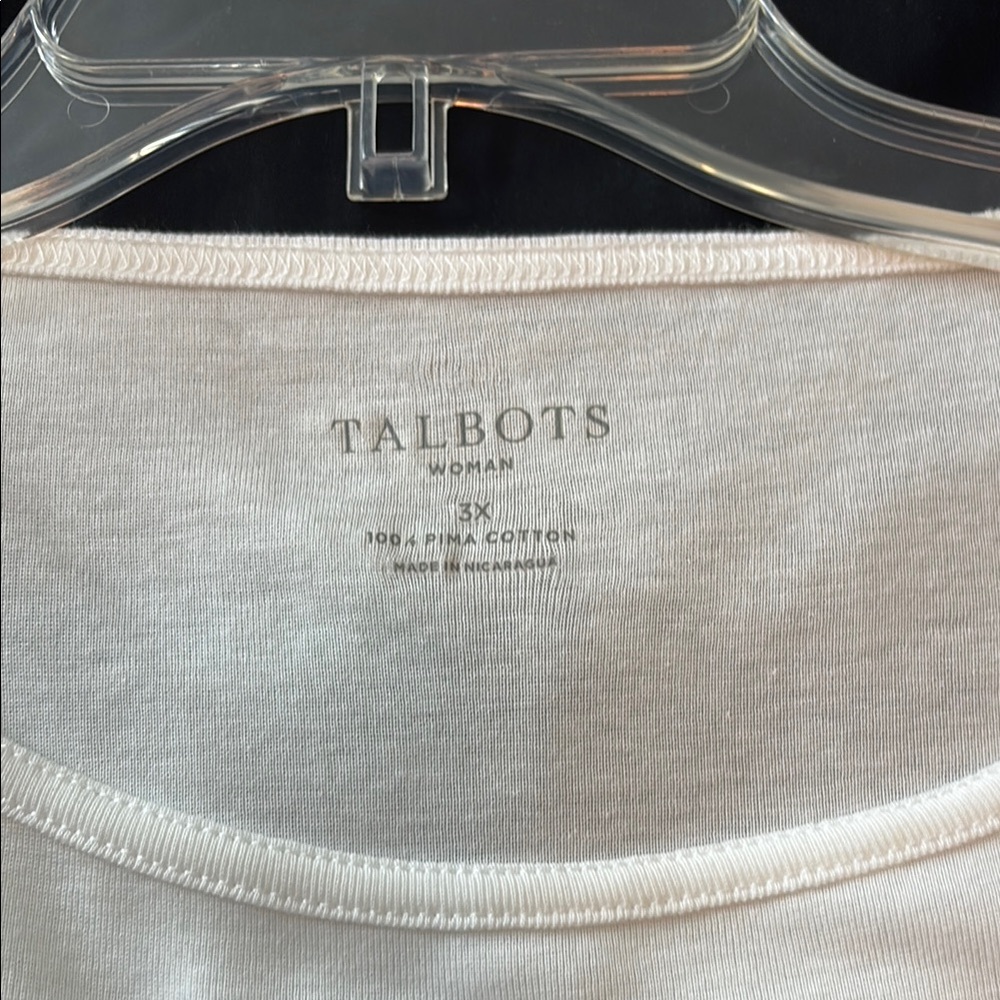 Talbots Woman Elegant White Women's Top with gold buttons NWT 3X - Picture 2 of 8